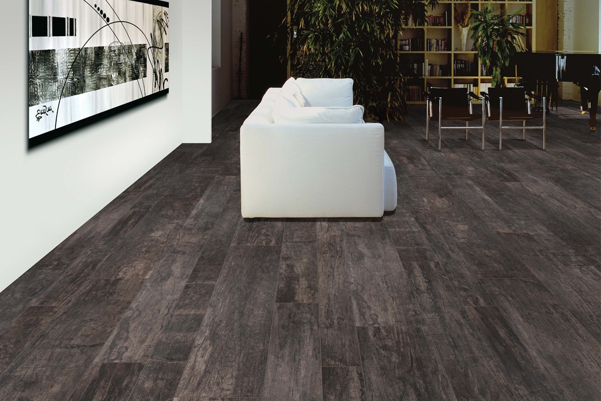 Rivestimento bagno effetto legno grigio : rivestimento bagno finto ... Parquet moderni