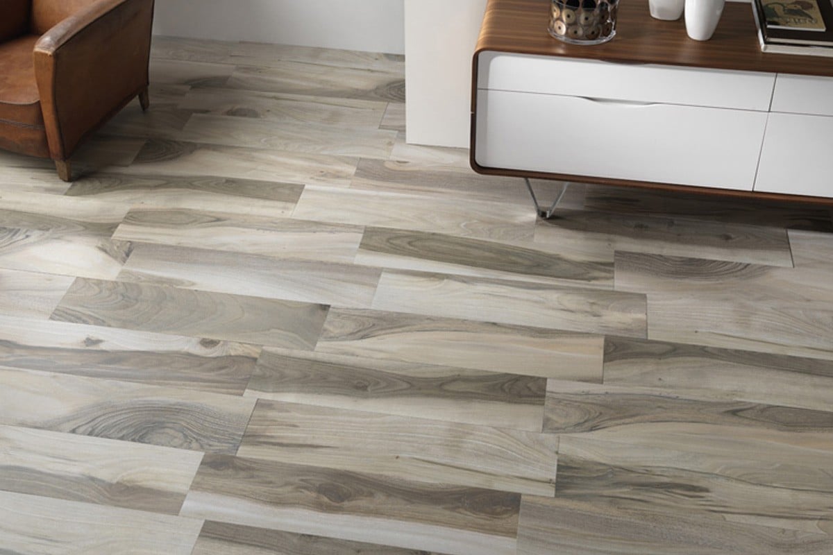 Bagno con gres porcellanato effetto legno ~ avienix.com for .