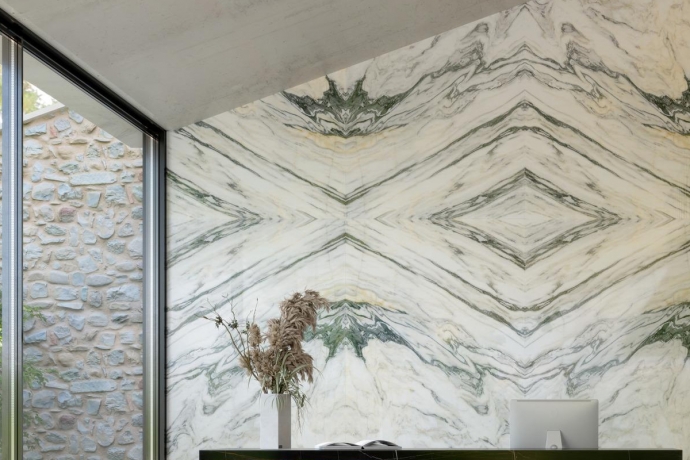 Bianco Arni matt marble