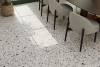Classique terrazzo vénitien blanc et noir