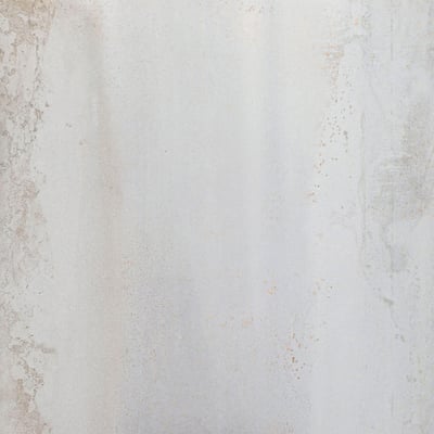 Leicht oxidiertes grau Metall