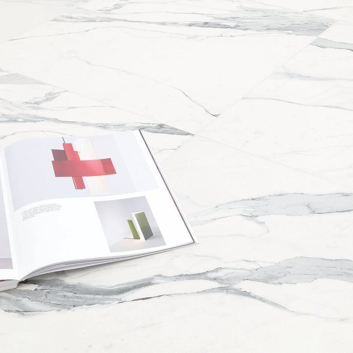 Matt Statuario marble with diagonal grey lines