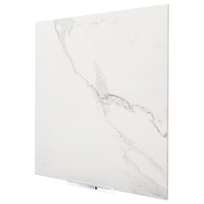 Statuary marble with gray veins