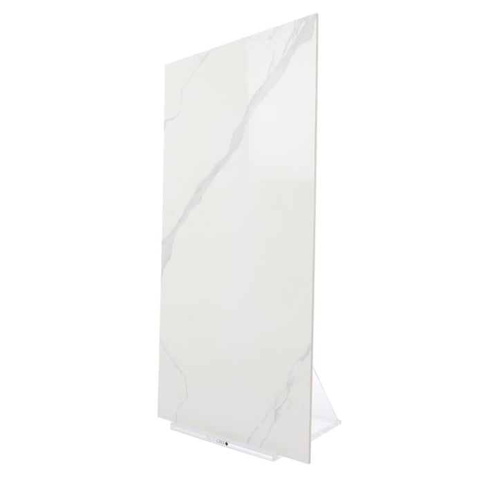 Statuario Marmor mit grauen Adern