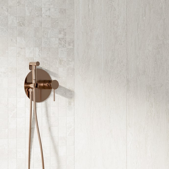 Zeitgenössischer Weißer Crosscut Travertin Mosaik