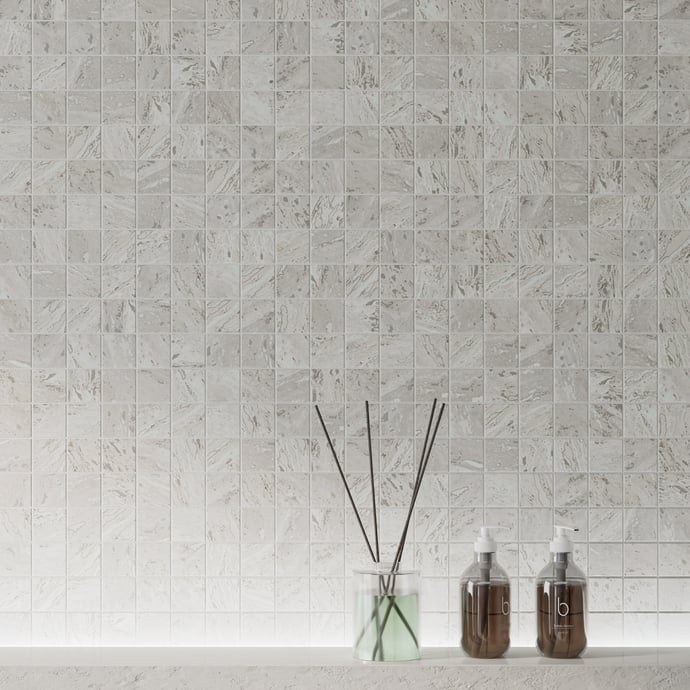 Zeitgenössischer Grauer Veincut Travertin Mosaik