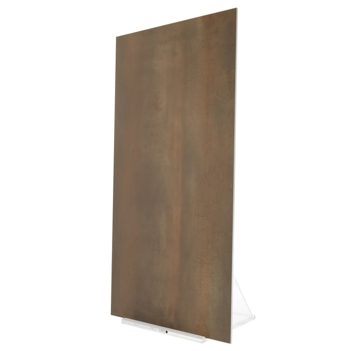 Leicht oxidiertes braunes Metall