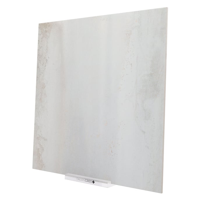 Leicht oxidiertes grau Metall