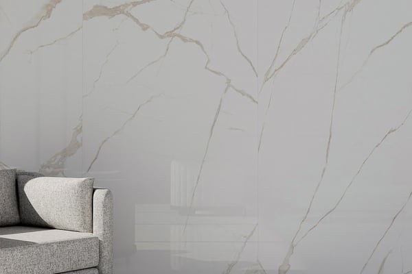 Glänzender Marmor-Calacatta-Creme