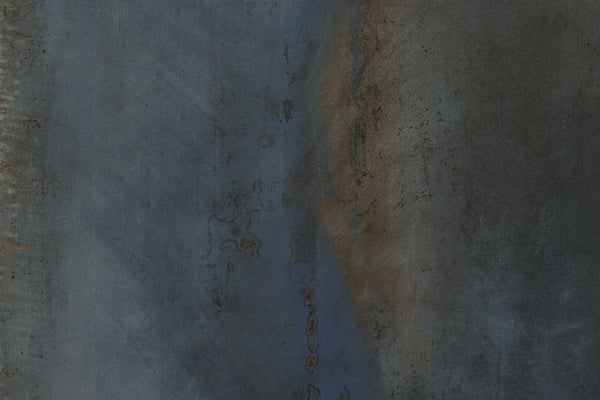Leicht oxidiertes blau Metall